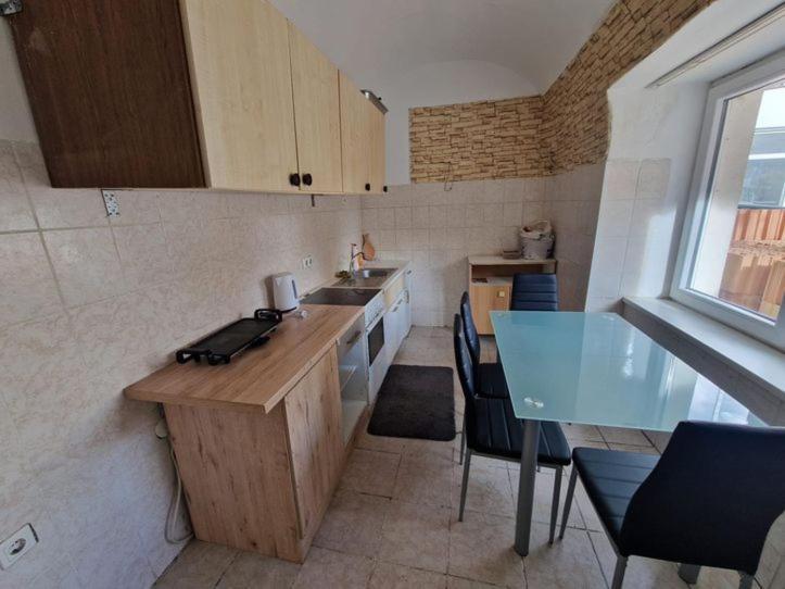 Apartament Modern Und Gemuetlich Ebenfurth Zewnętrze zdjęcie
